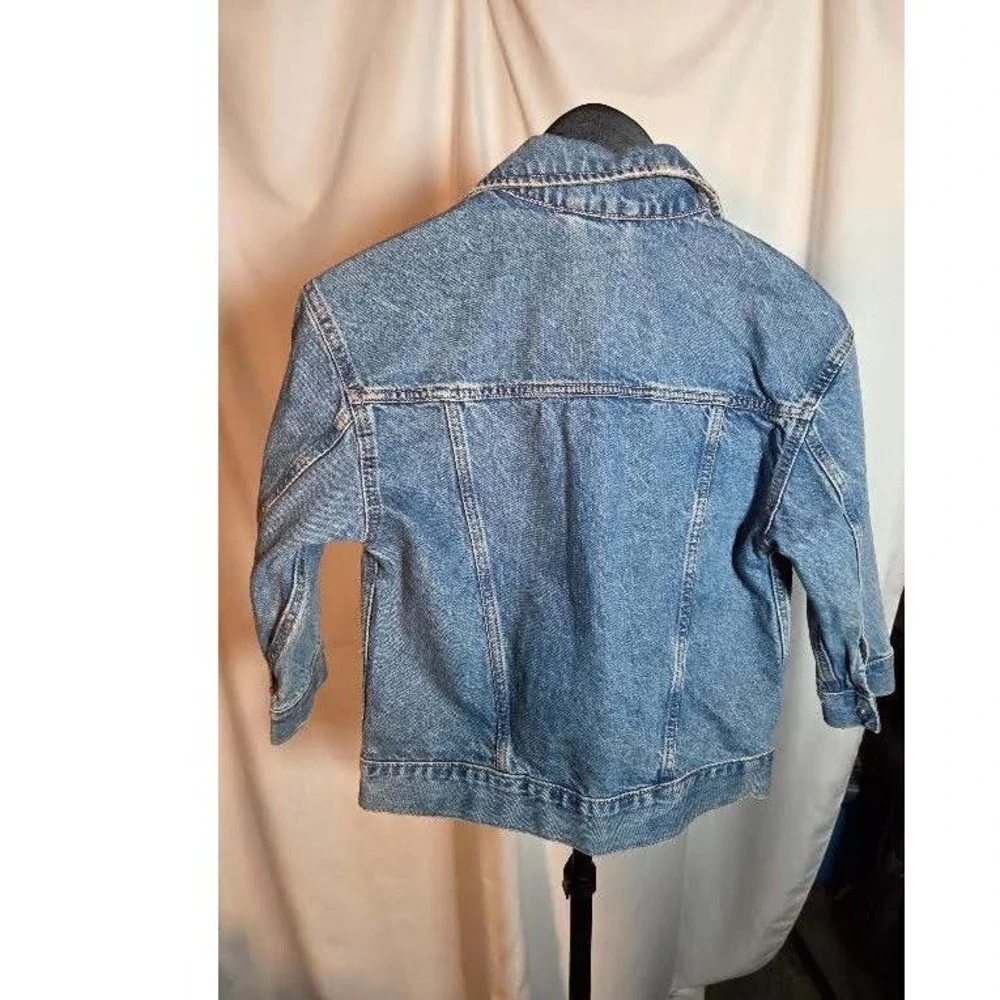 Gap Kids Blue Denim Trucker Jacket Medium Wash Distressed Size S 6-7
